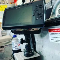 Railblaza Fish Finder Mount R-Lock R - Kaikuluotaimen kiinnitysväline 10 Railblaza Fish Finder Mount R-Lock R - Kaikuluotaimen kiinnitysväline -Kylmakassit Store 02 4141 11 3