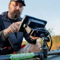 Railblaza Fish Finder Mount R-Lock R - Kaikuluotaimen kiinnitysväline 12 Railblaza Fish Finder Mount R-Lock R - Kaikuluotaimen kiinnitysväline -Kylmakassit Store 02 4141 11 5