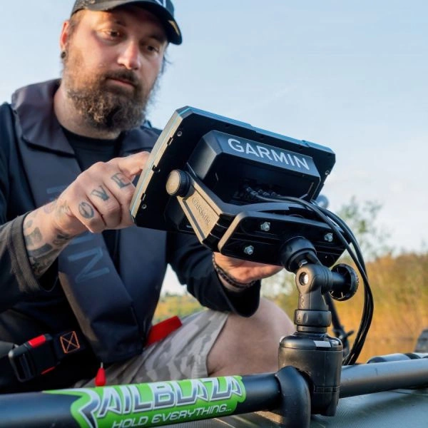 Railblaza Fish Finder Mount R-Lock R - Kaikuluotaimen kiinnitysväline 7 Railblaza Fish Finder Mount R-Lock R - Kaikuluotaimen kiinnitysväline - Image 5